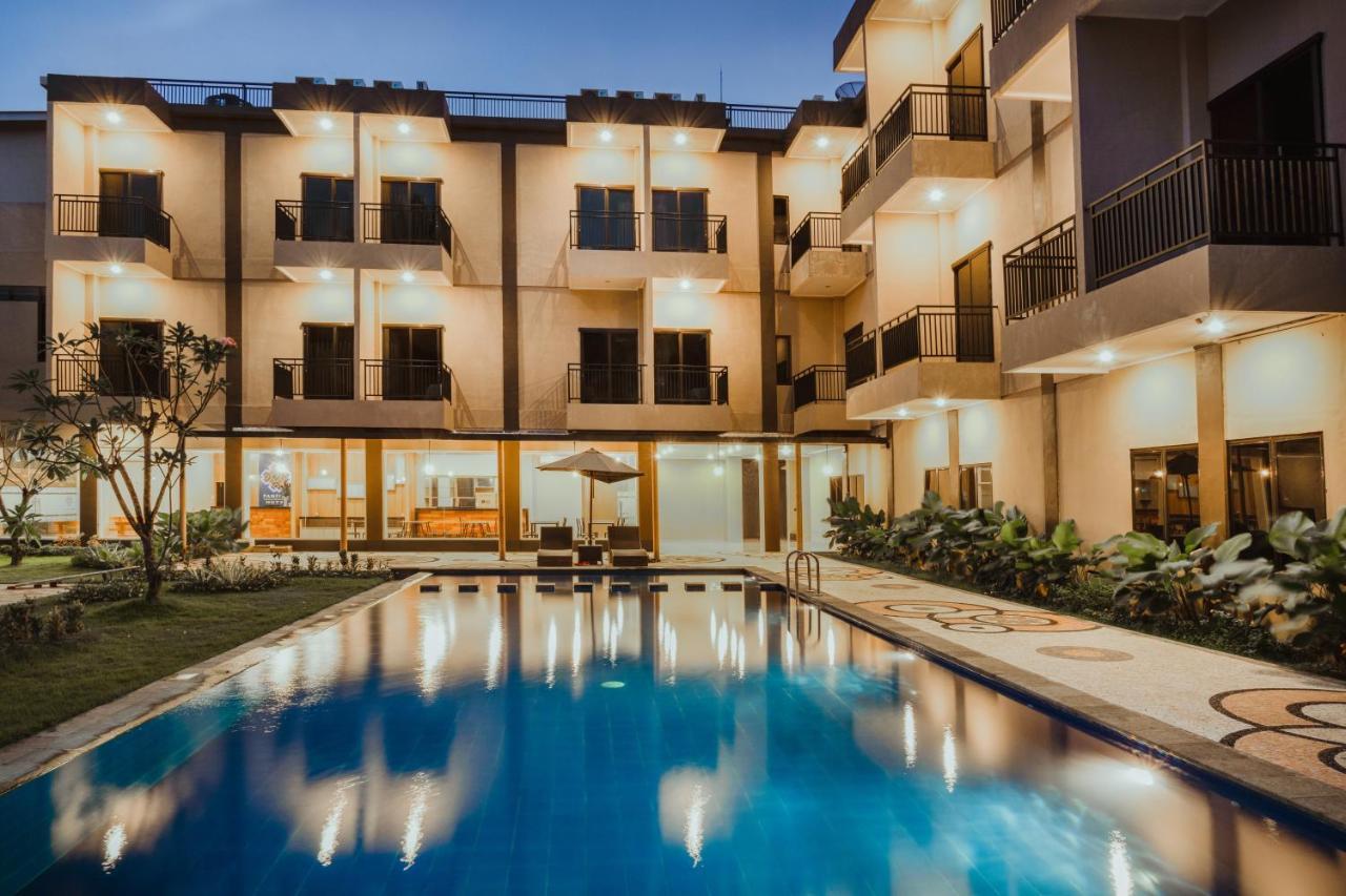 Panfila Hotel Kuta  Экстерьер фото