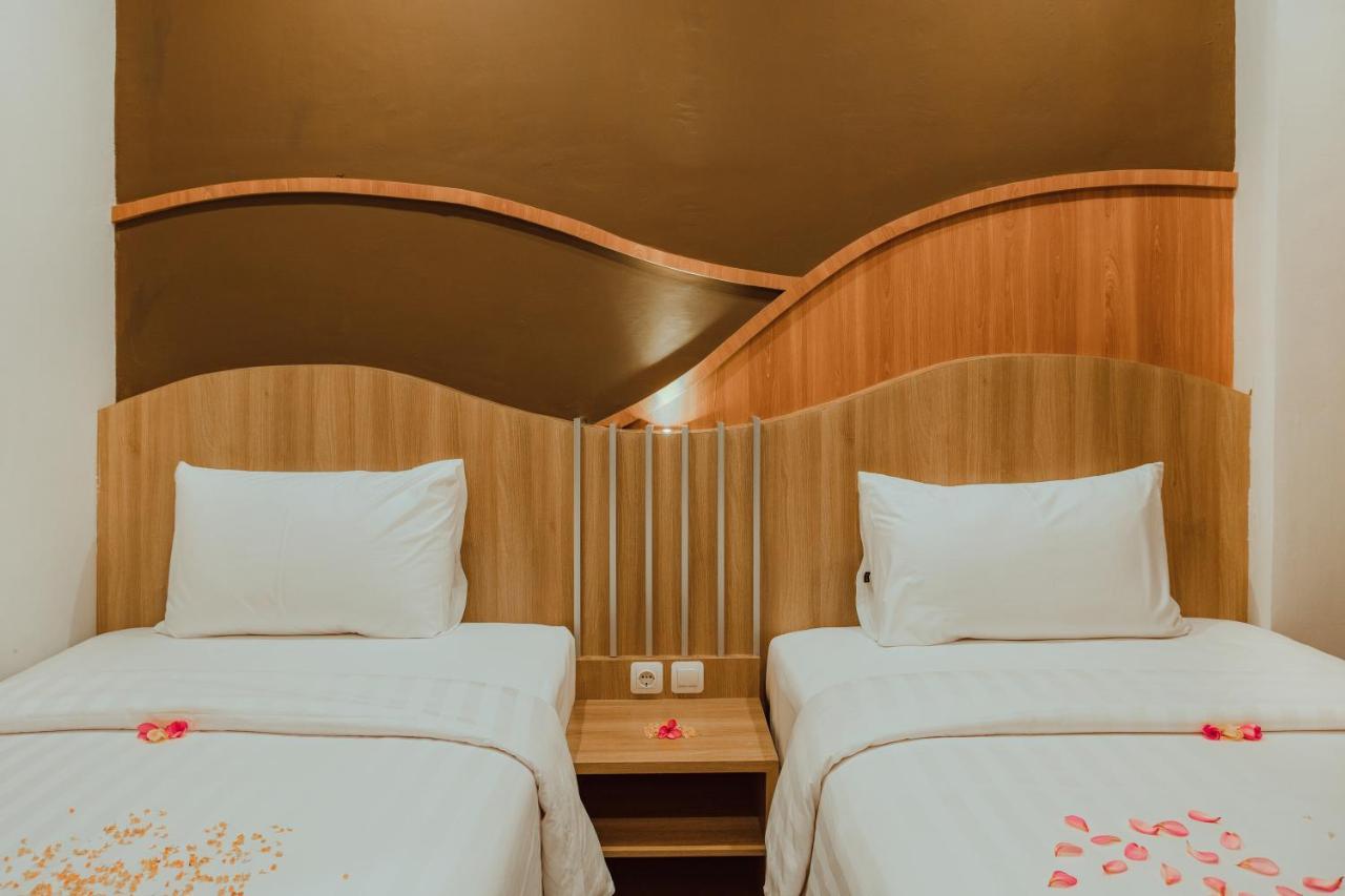 Panfila Hotel Kuta  Экстерьер фото