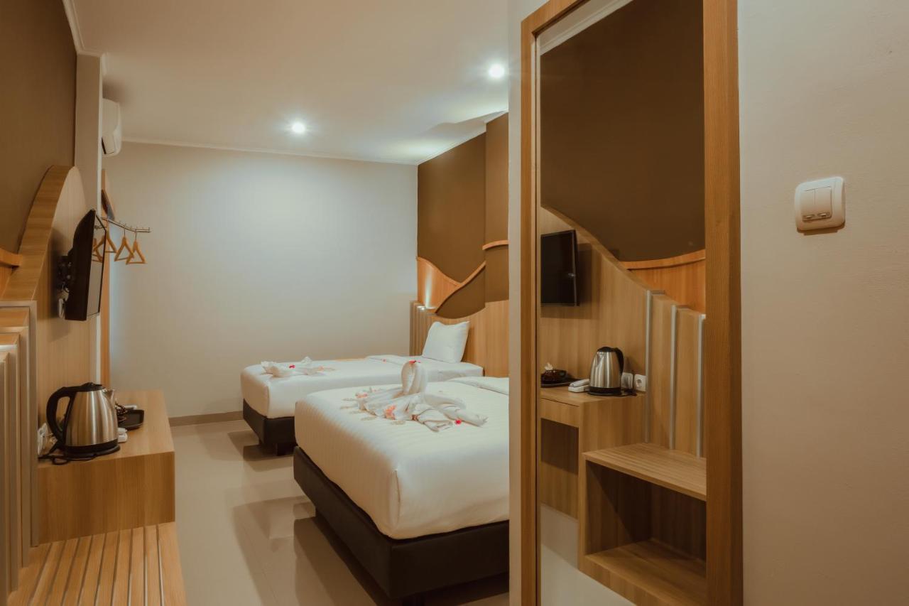 Panfila Hotel Kuta  Экстерьер фото