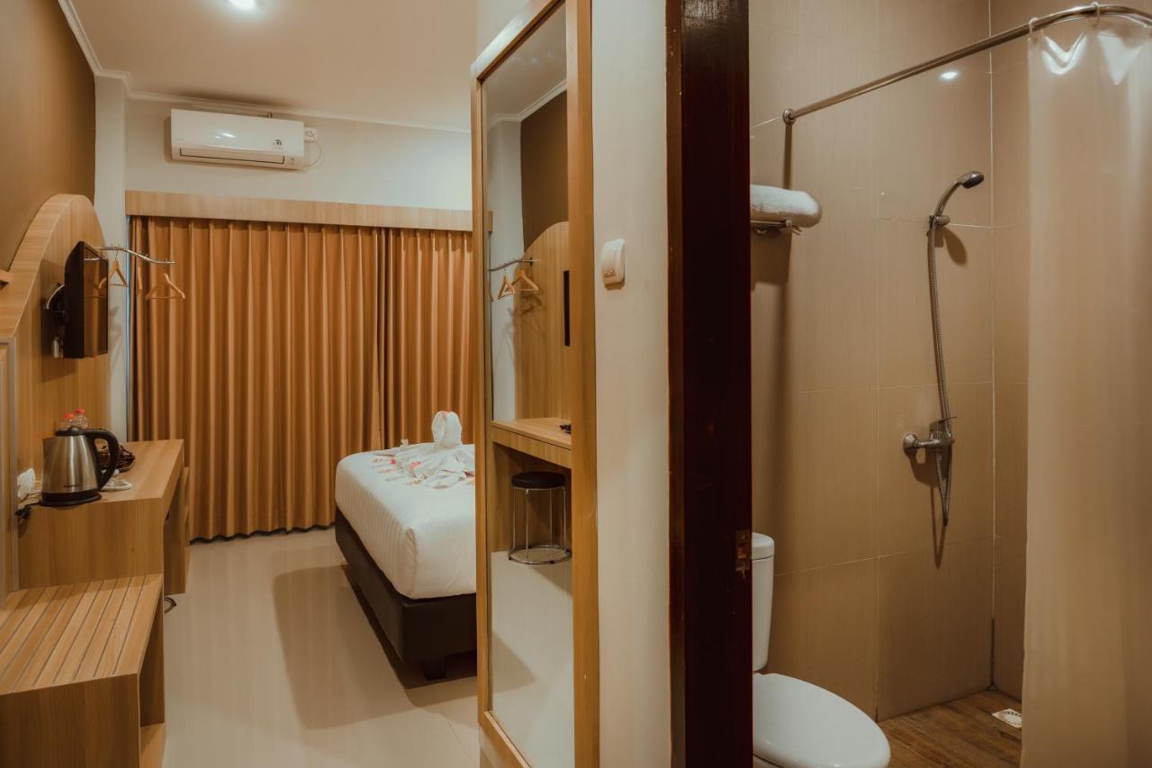 Panfila Hotel Kuta  Экстерьер фото