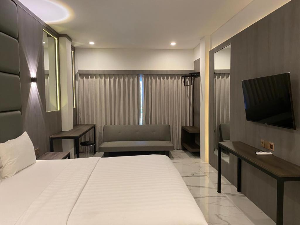 Panfila Hotel Kuta  Экстерьер фото